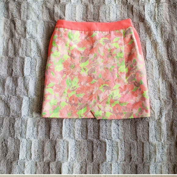 TED BAKER PINK FLORAL ASYMMETRICAL SKIRT...SIZE 0 - Picture 4 of 7